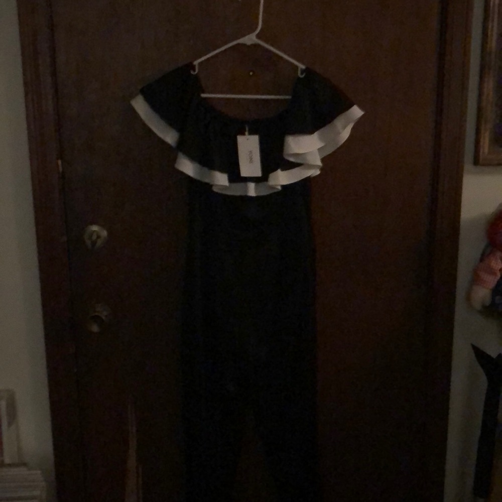 Soft polyester material